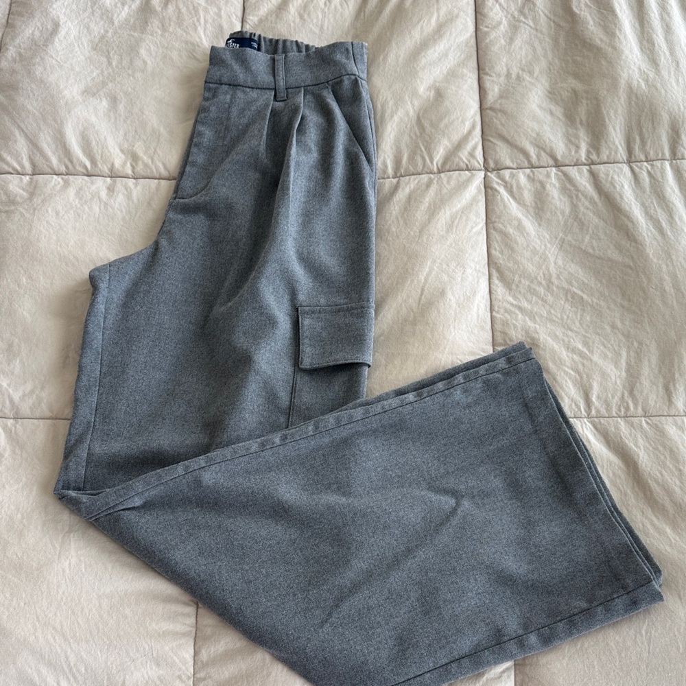 Hollister Wide Leg Cargo Trouser